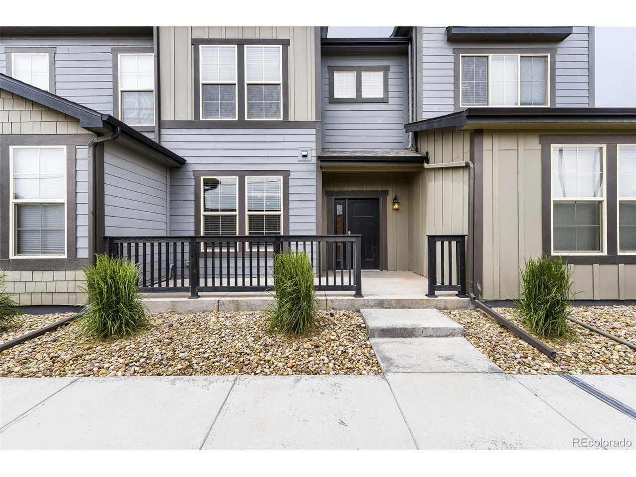 11512 Dewey St — photo