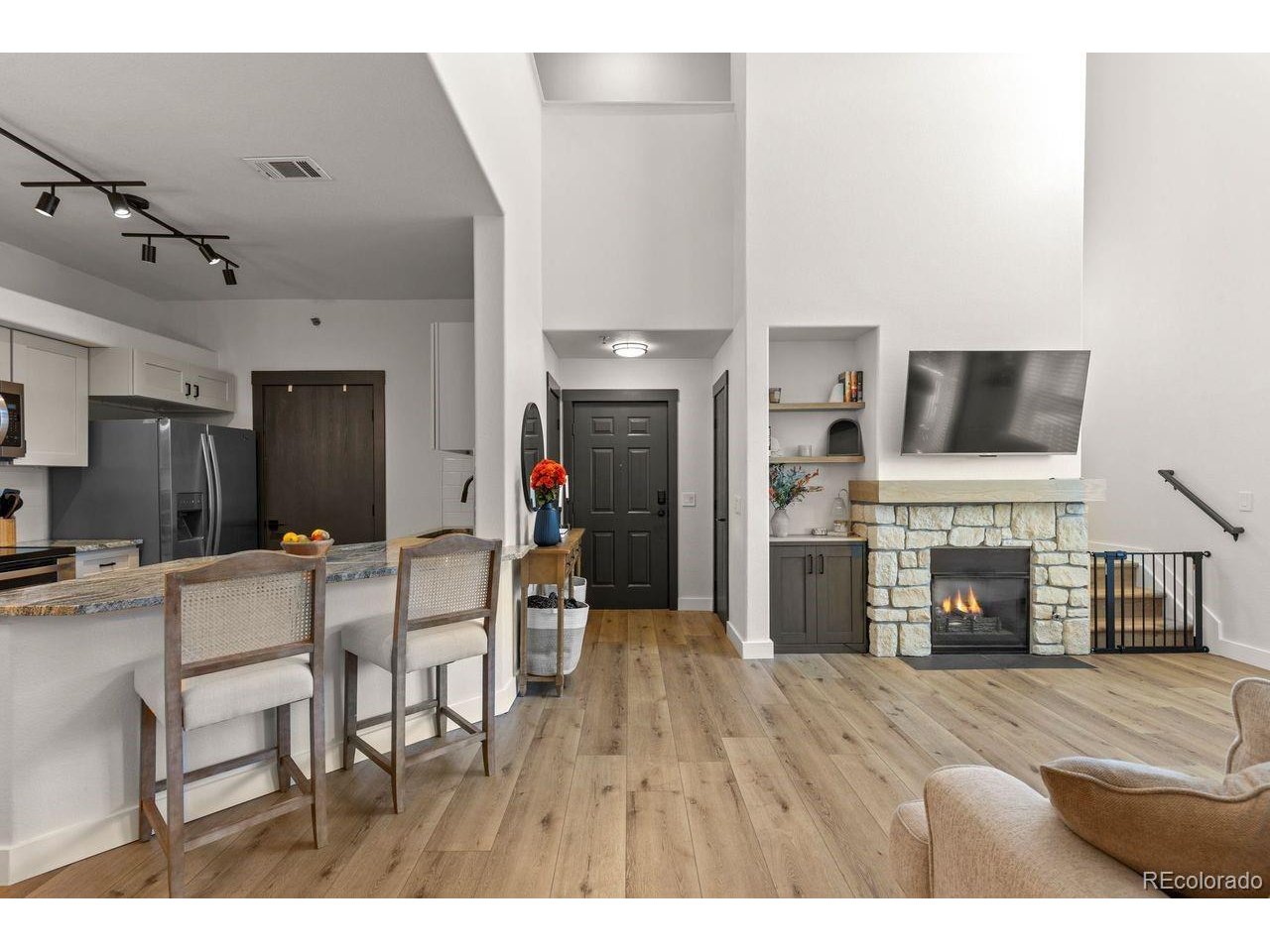 6005 Castlegate Dr Unit B33 — photo