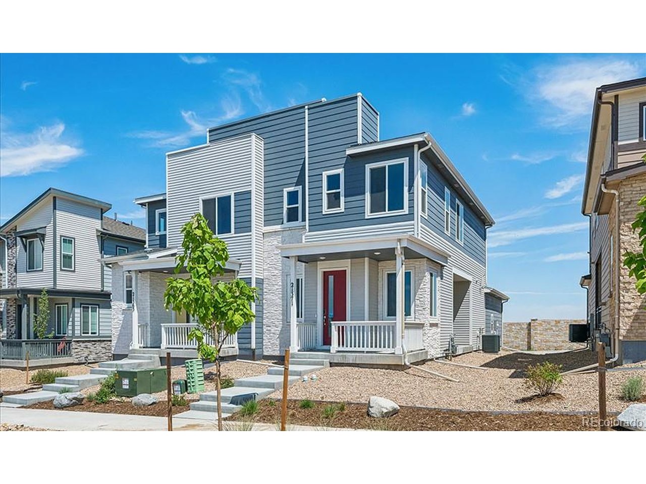 Home in Aurora, CO 80019 — photo 2