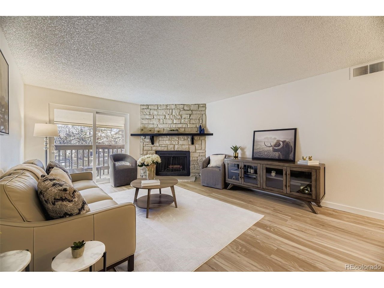 1870 S Pitkin Cir Unit B — photo