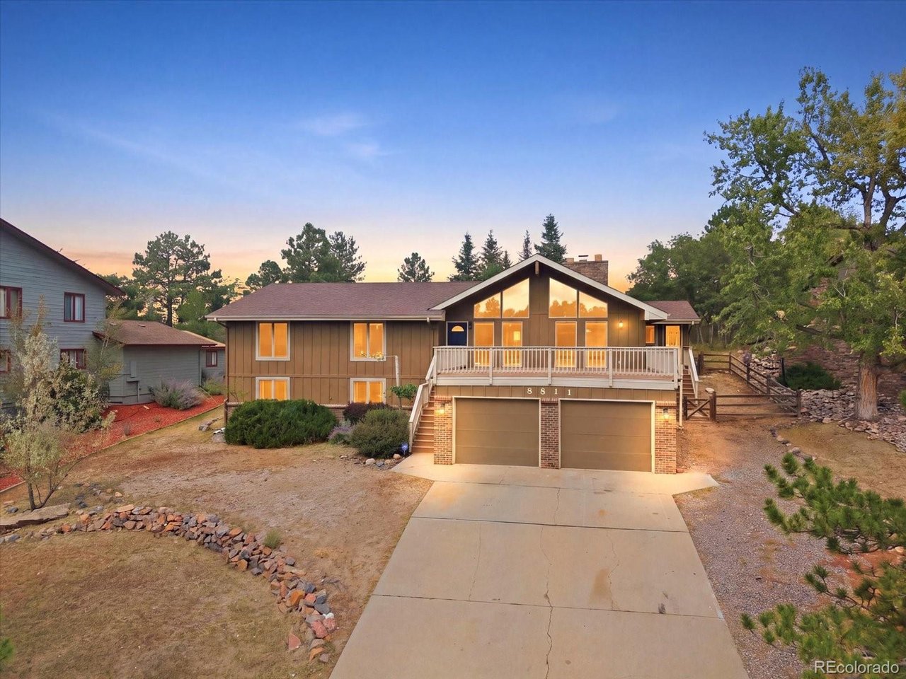 8811 Thunderbird Ct — photo