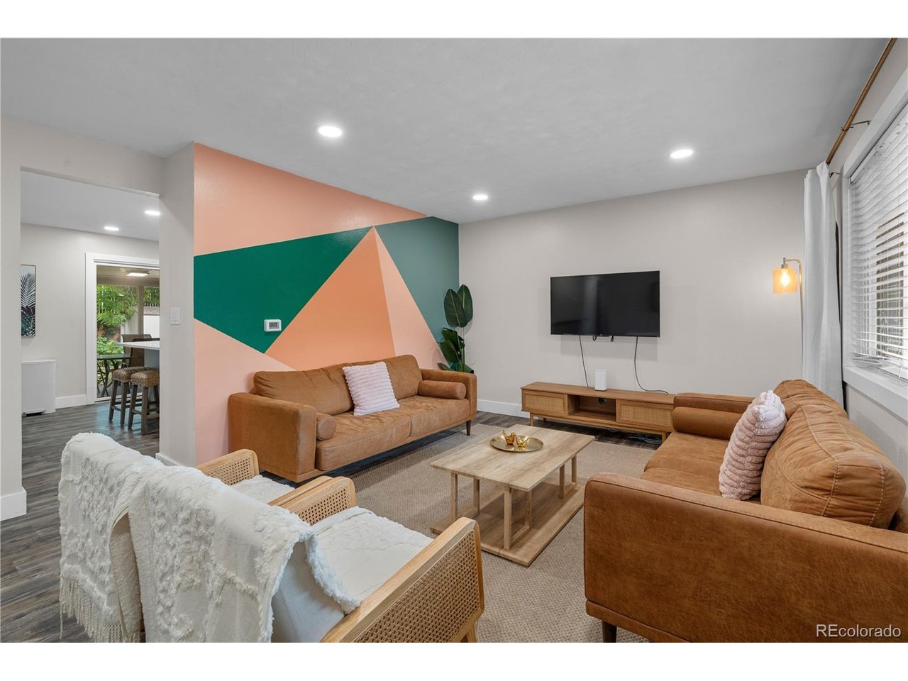 8060 Stuart Pl — photo