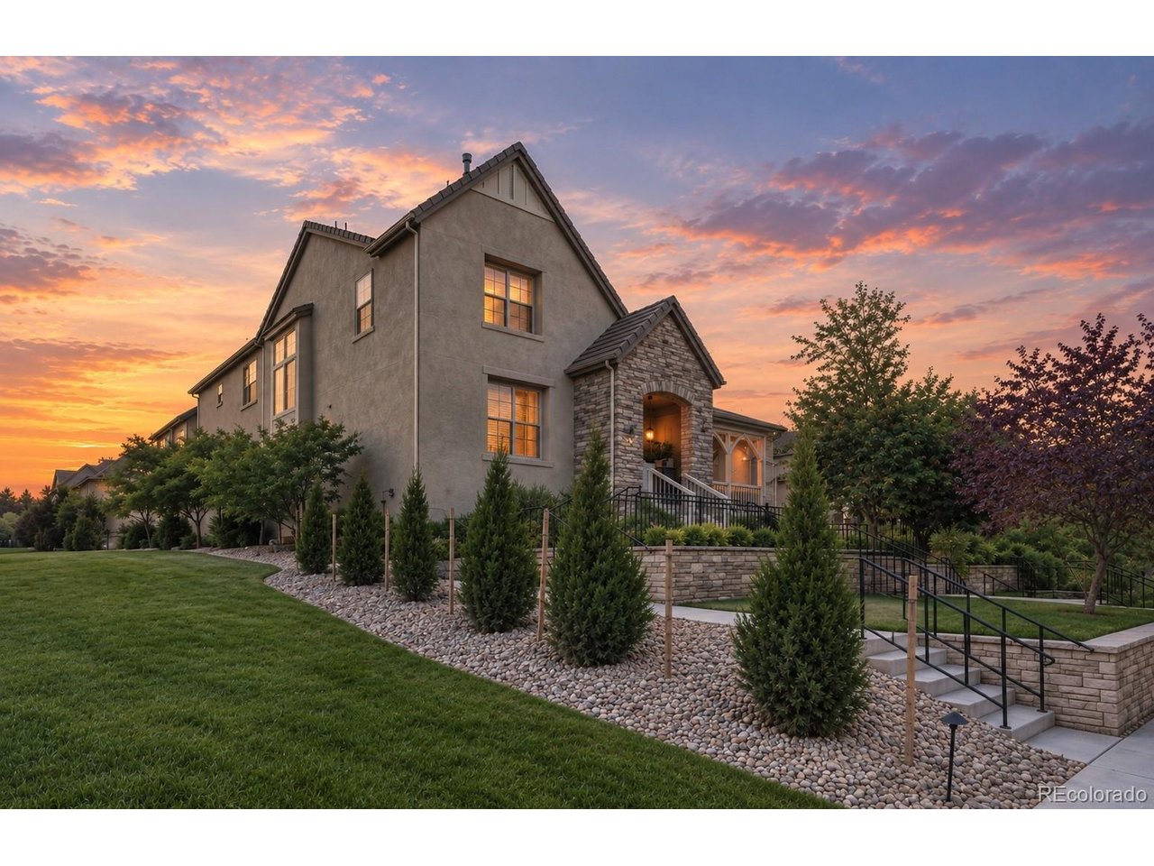 10360 Bluffmont Dr — photo