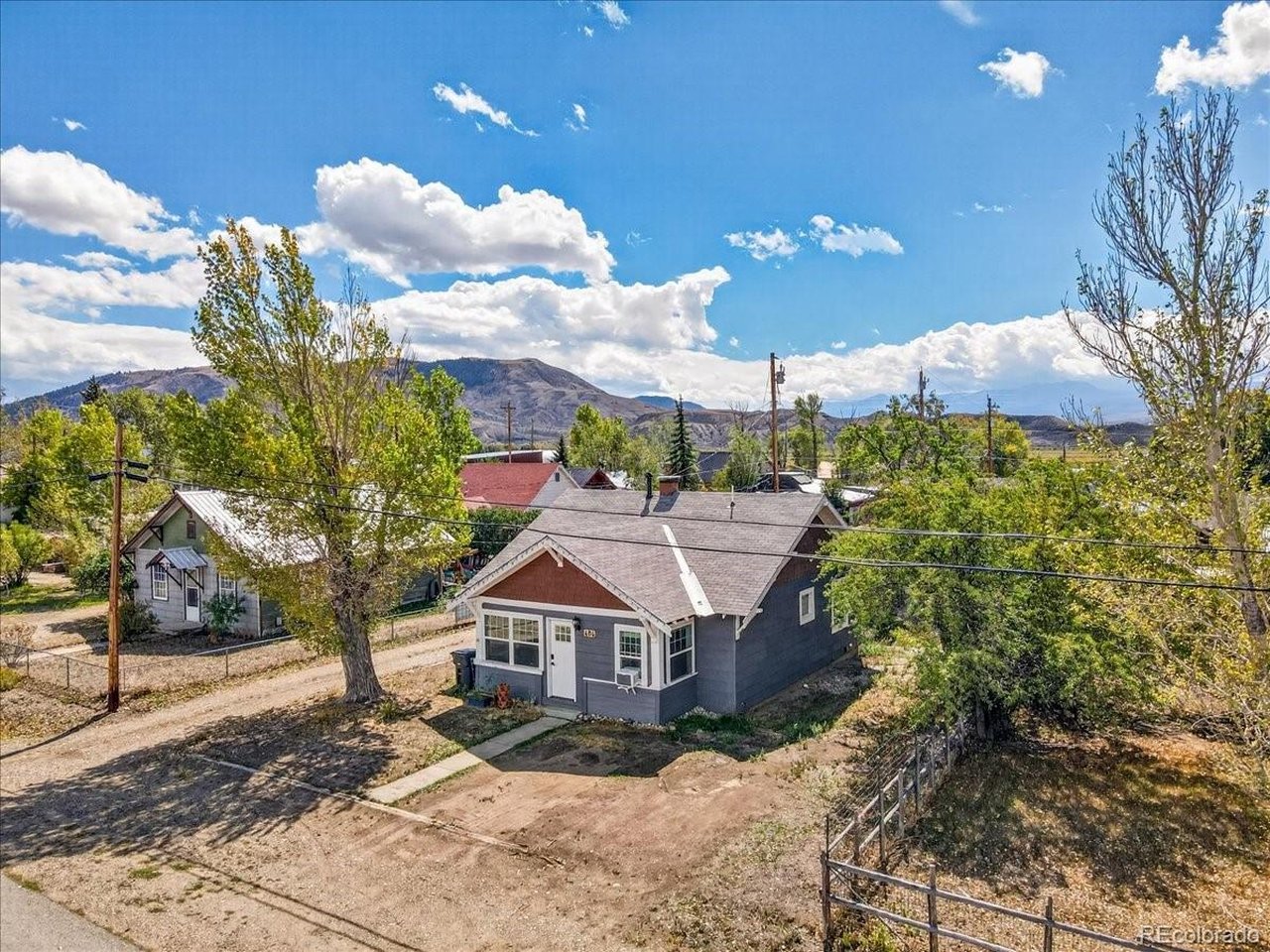 404 S Range Ave — photo