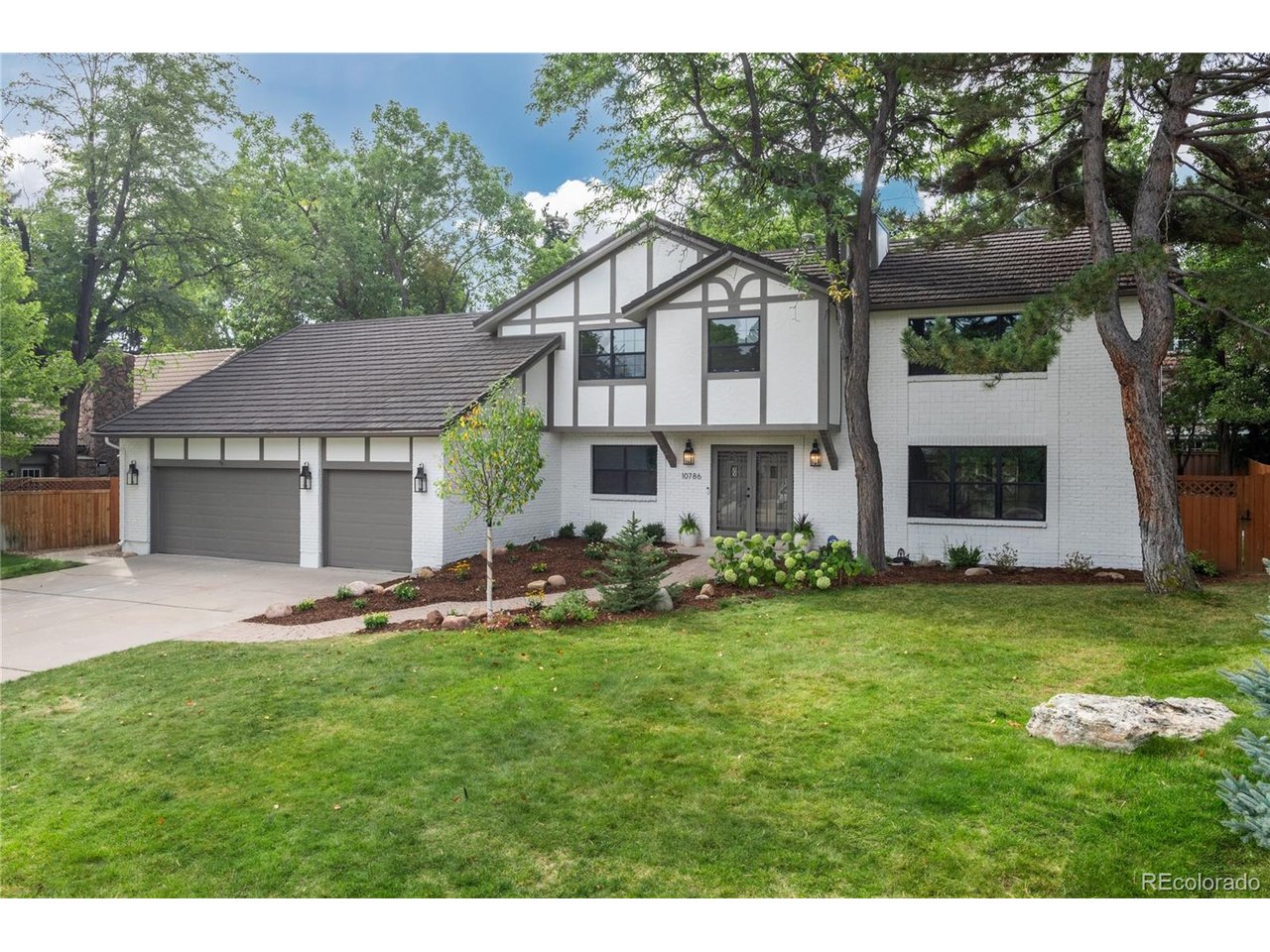 10786 E Crestline Pl — photo