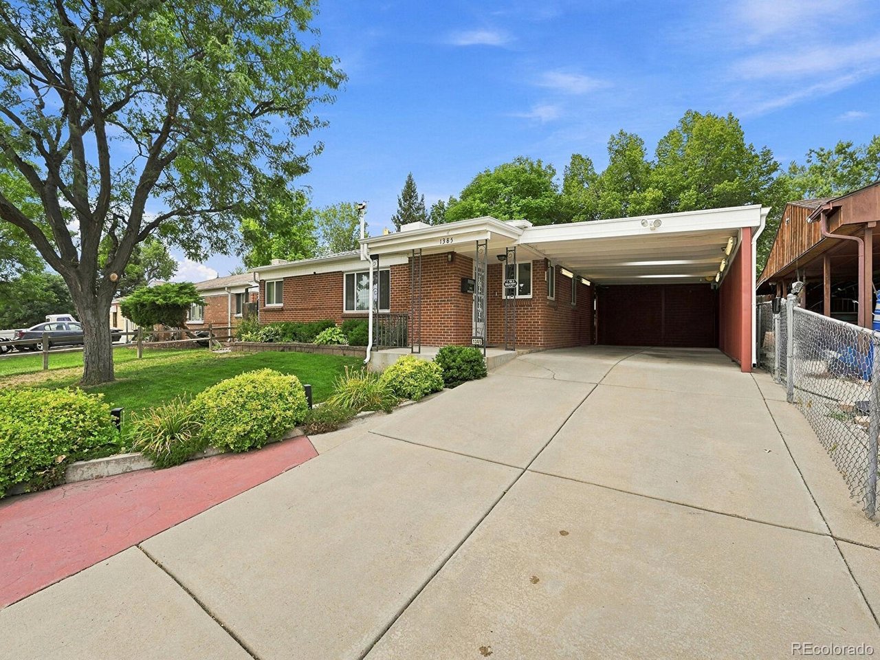 1385 S Shoshone St — photo