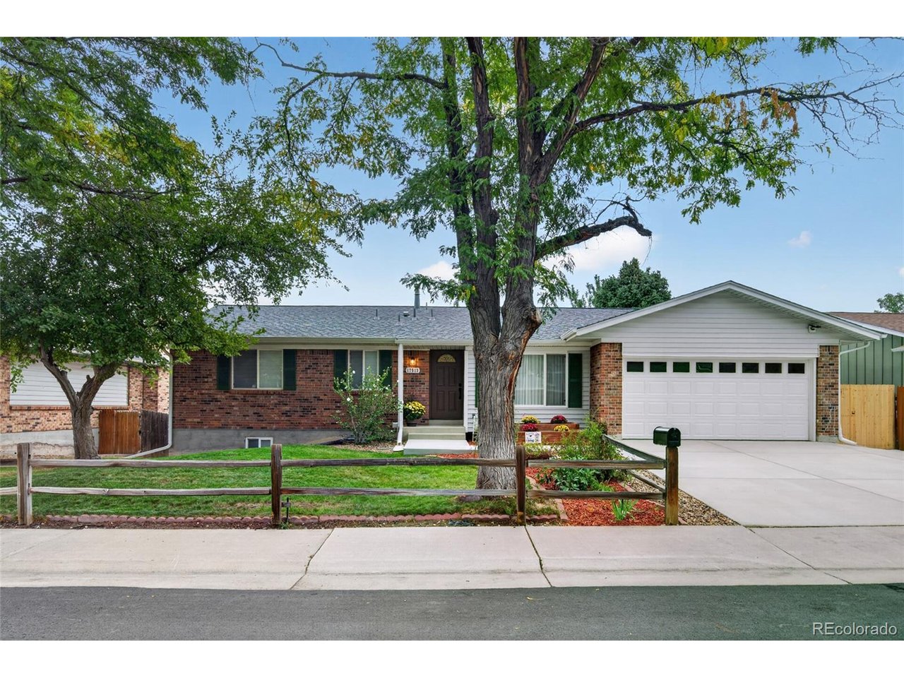 17513 E Lasalle Dr — photo