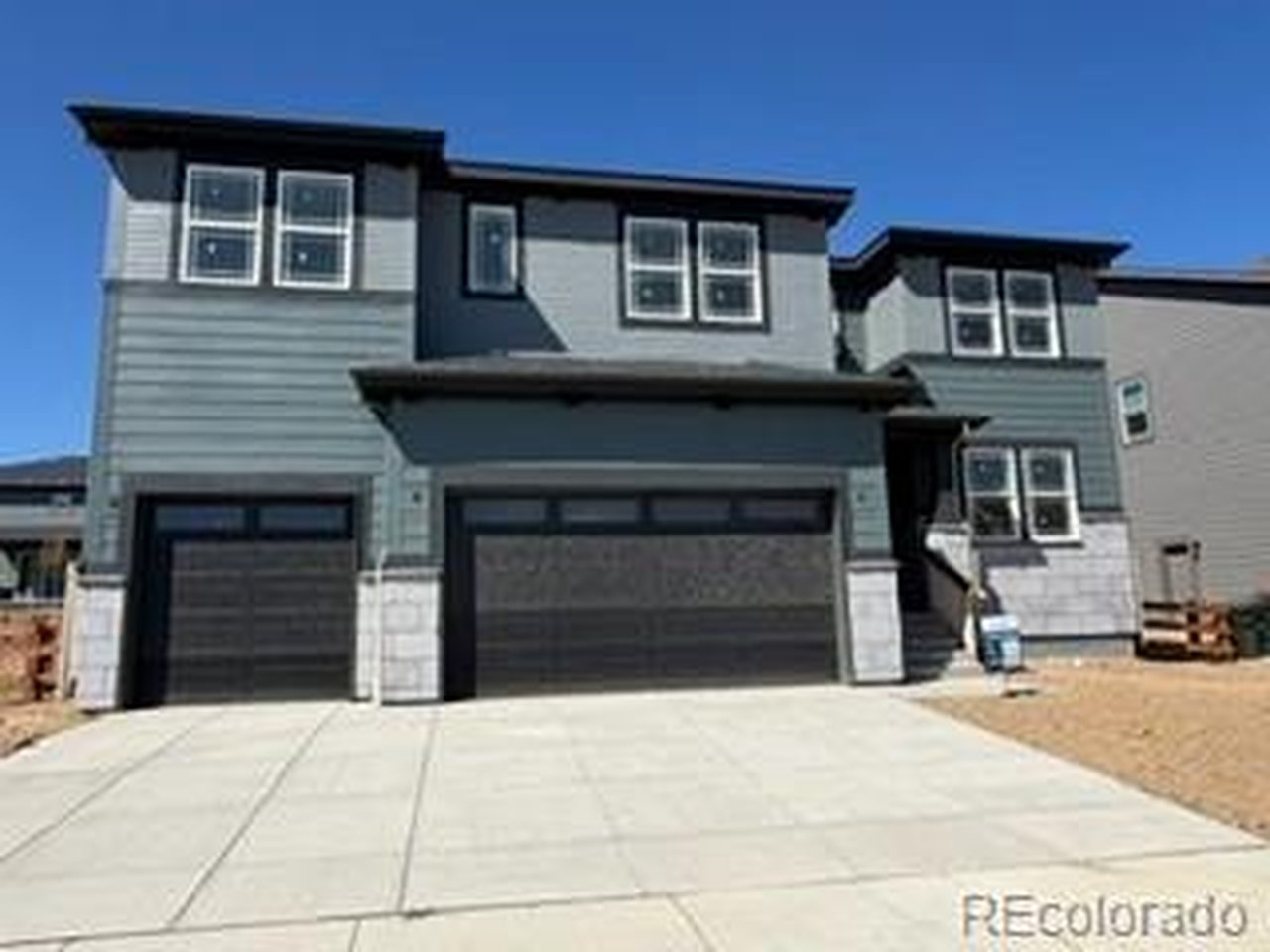 15327 Poplar St — photo
