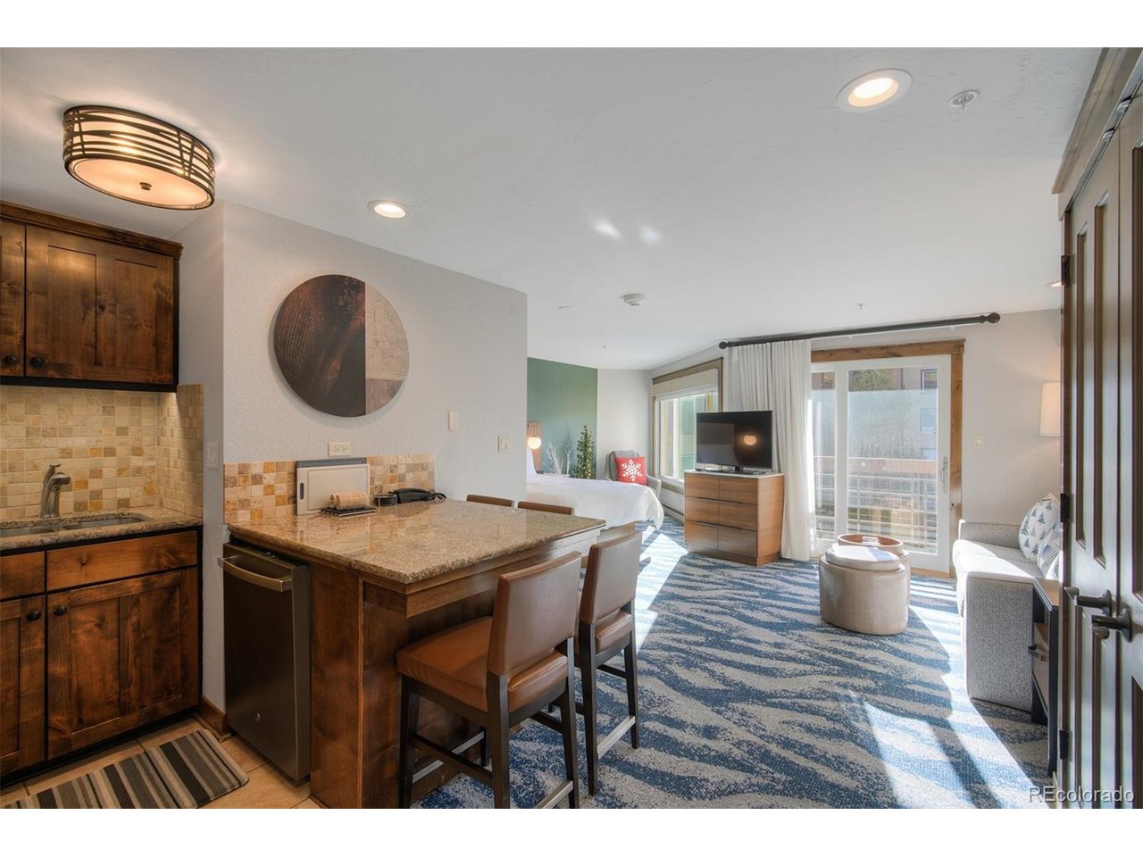 655 Columbine Rd 7543 — photo