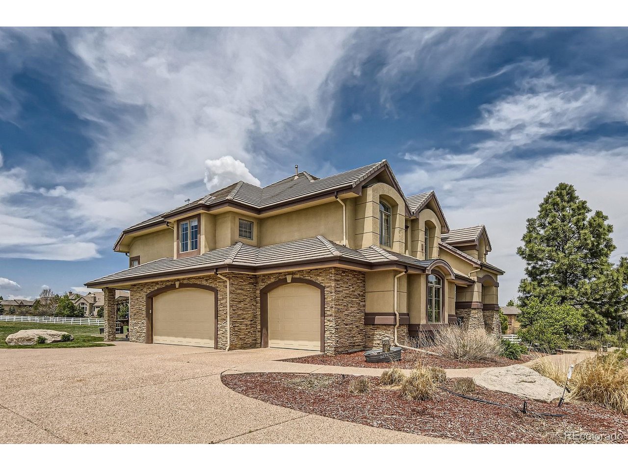 Home in Castle Rock, CO 80108 — photo 2