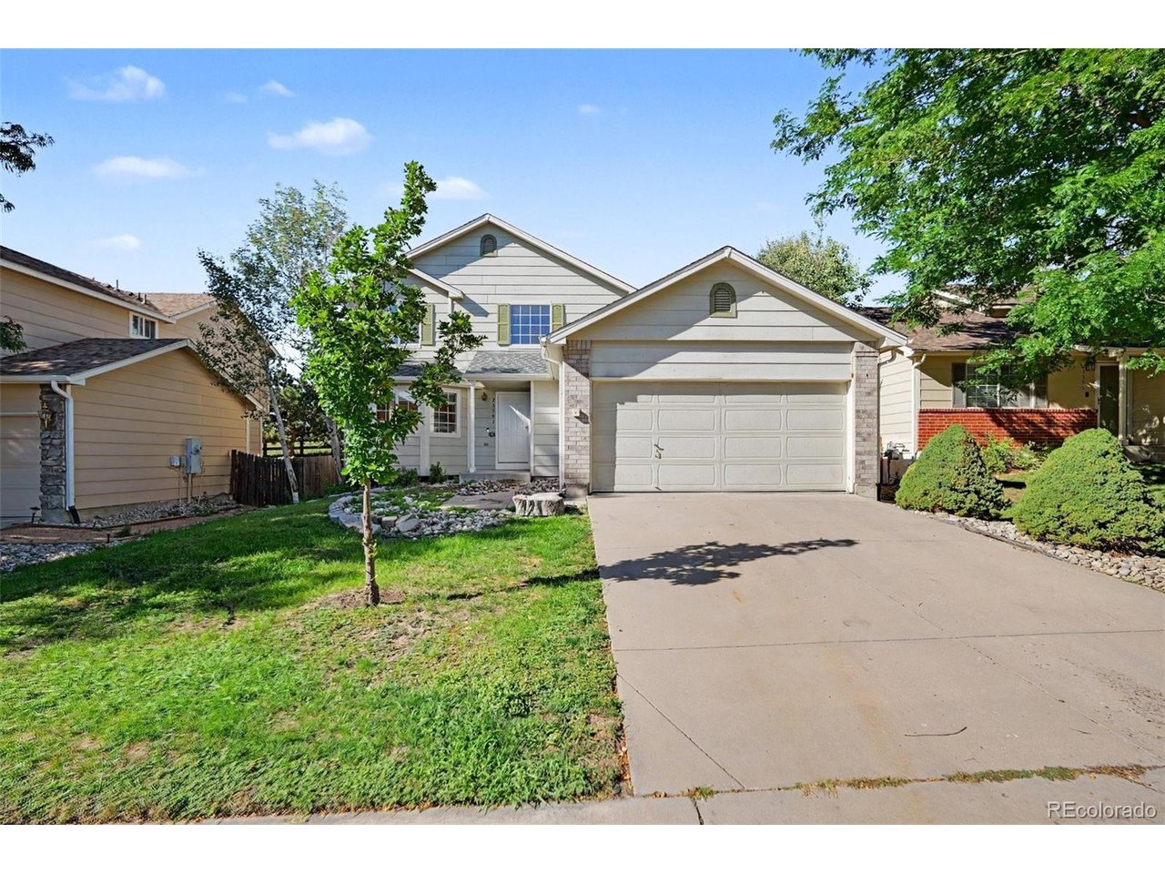 23541 Broadmoor Dr — photo