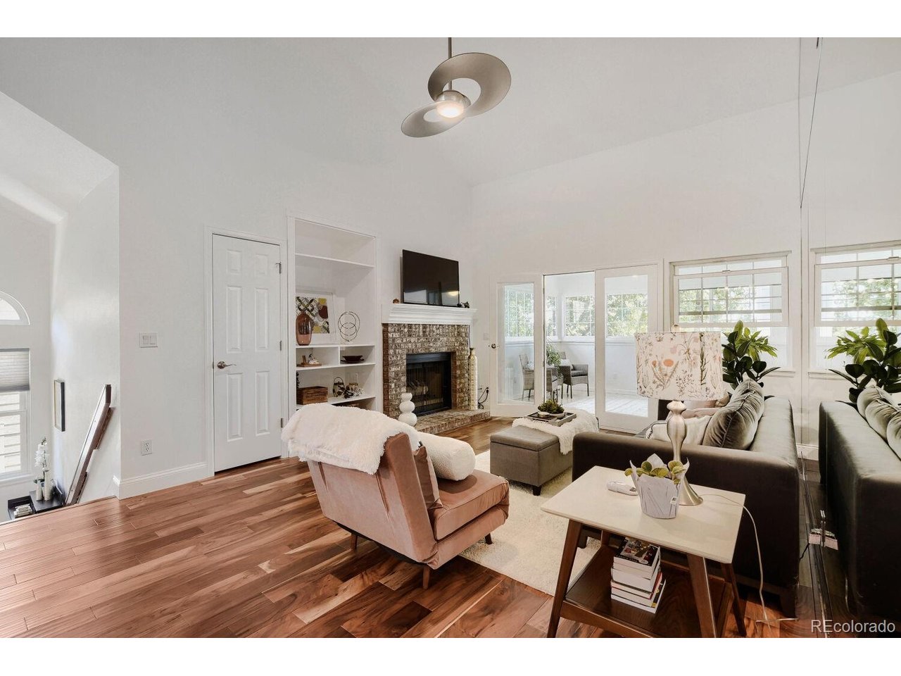 9304 Miles Dr — photo