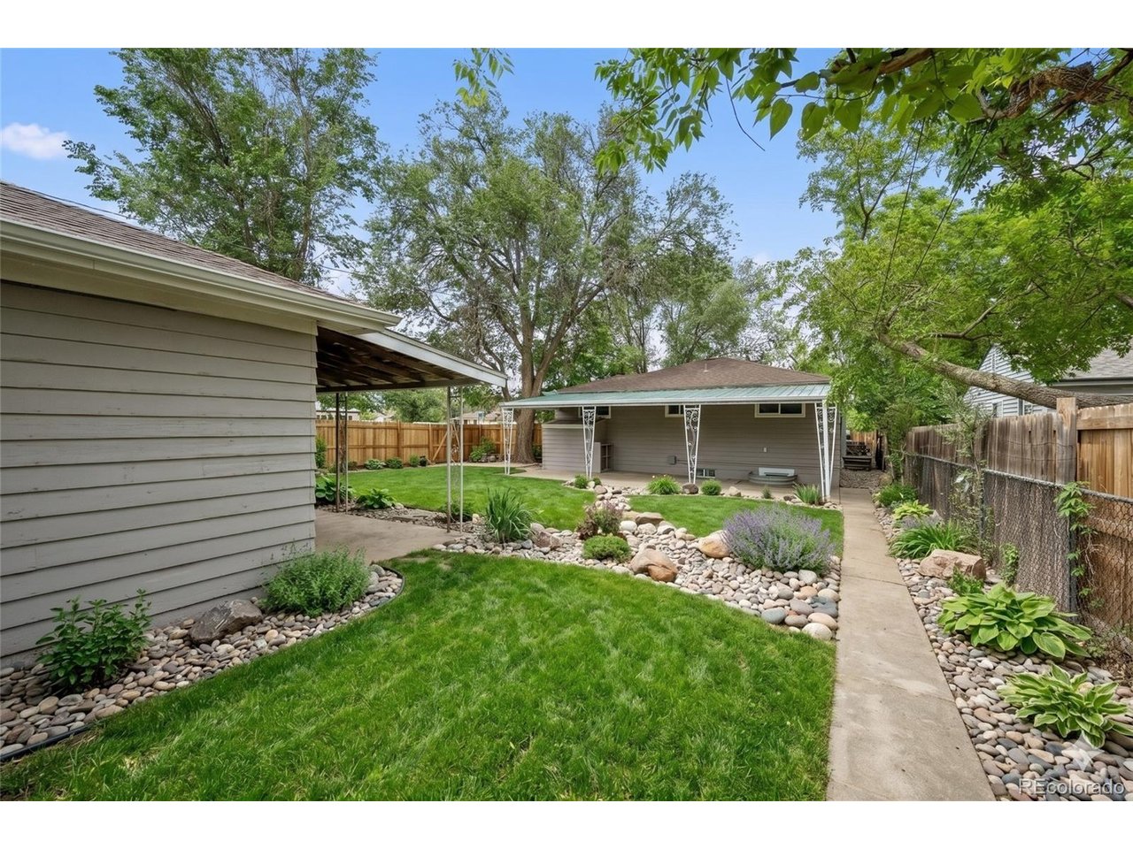 9801 E 8th Ave, Aurora, CO 80010 — photo 3