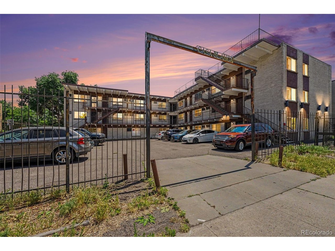 590 N Logan St 206 — photo