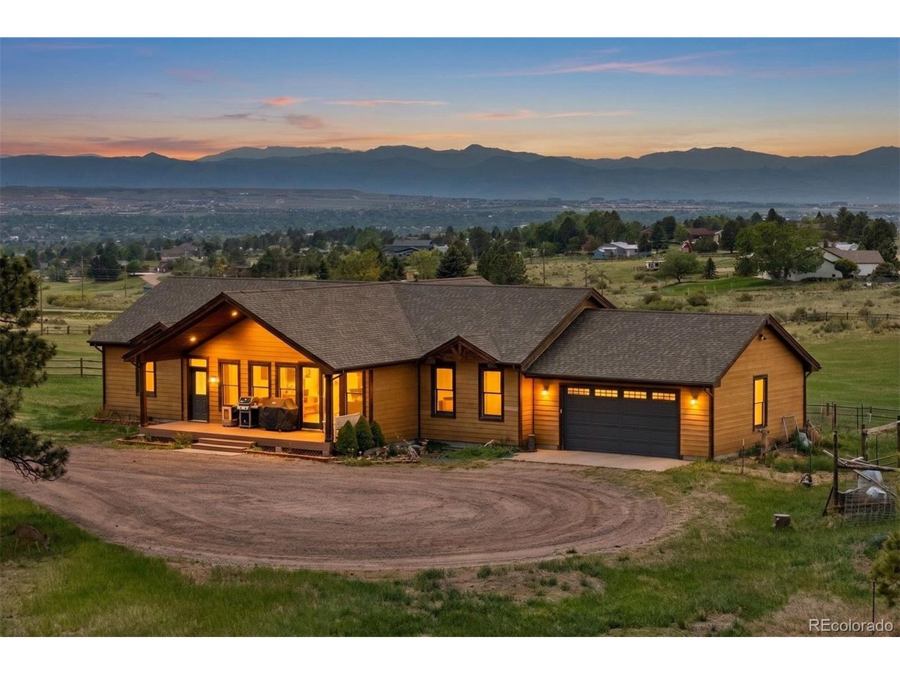 8857 E Parker Rd — photo