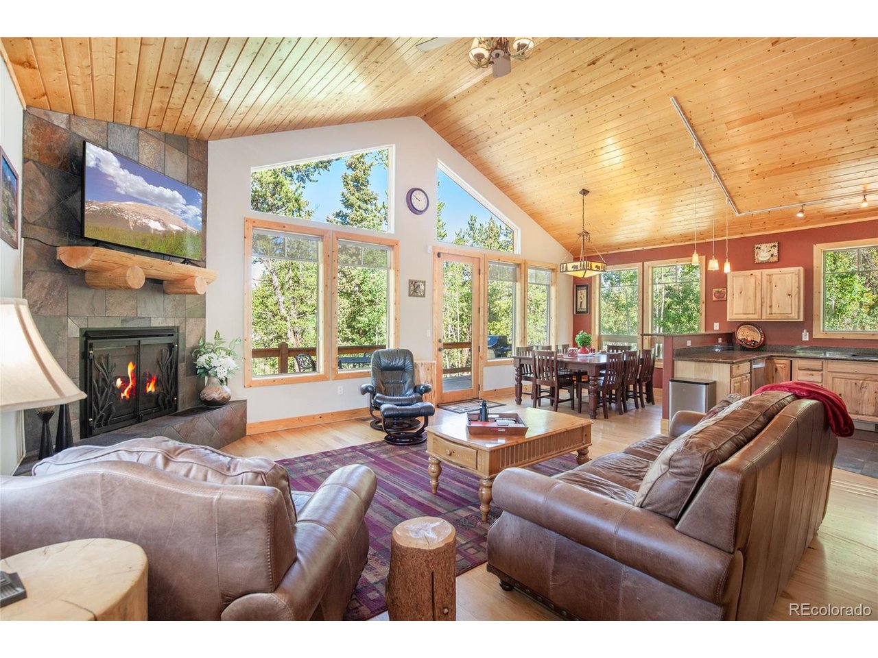416 Foxtail Dr — photo