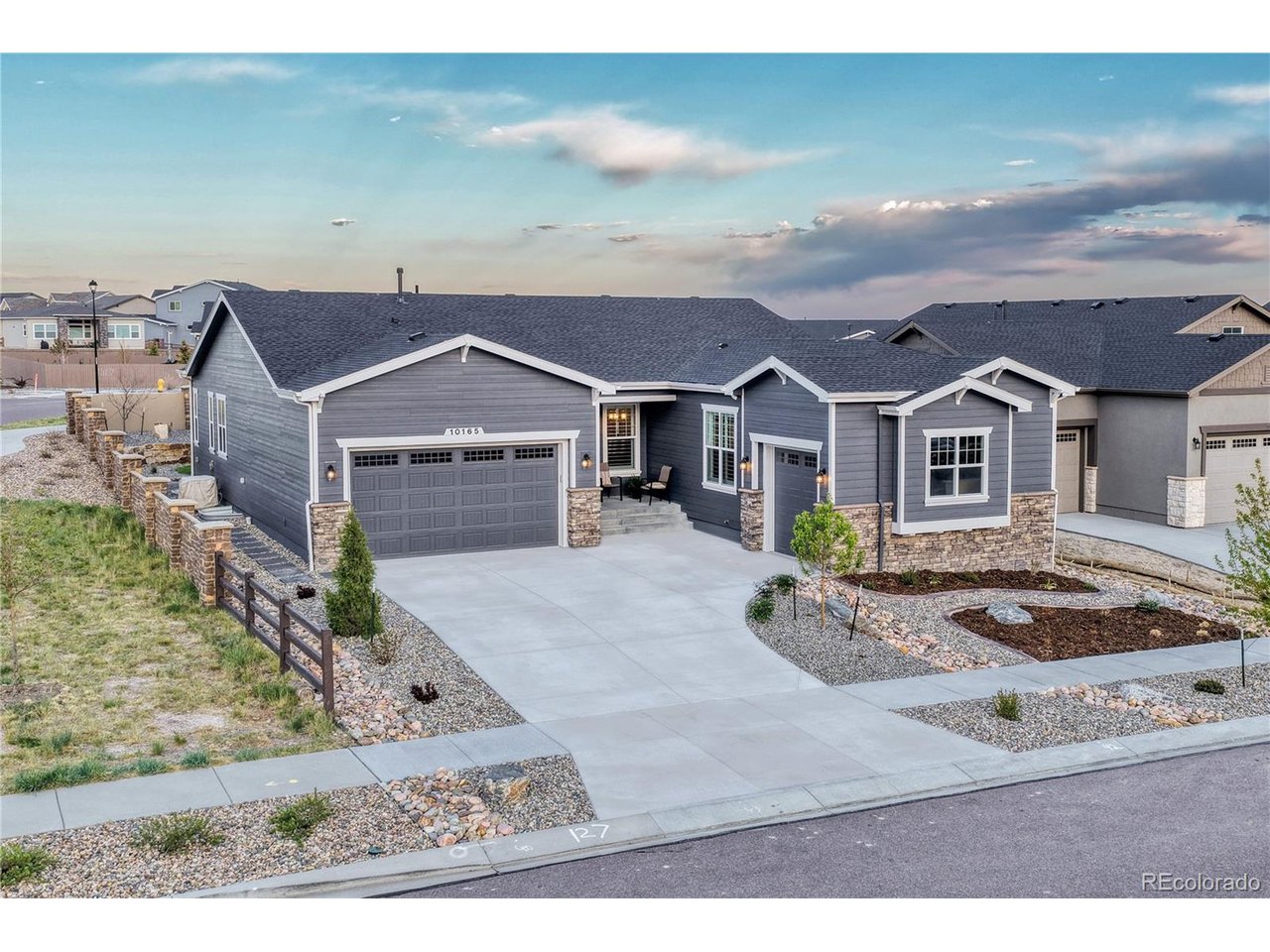 10165 Waterton Canyon Way — photo
