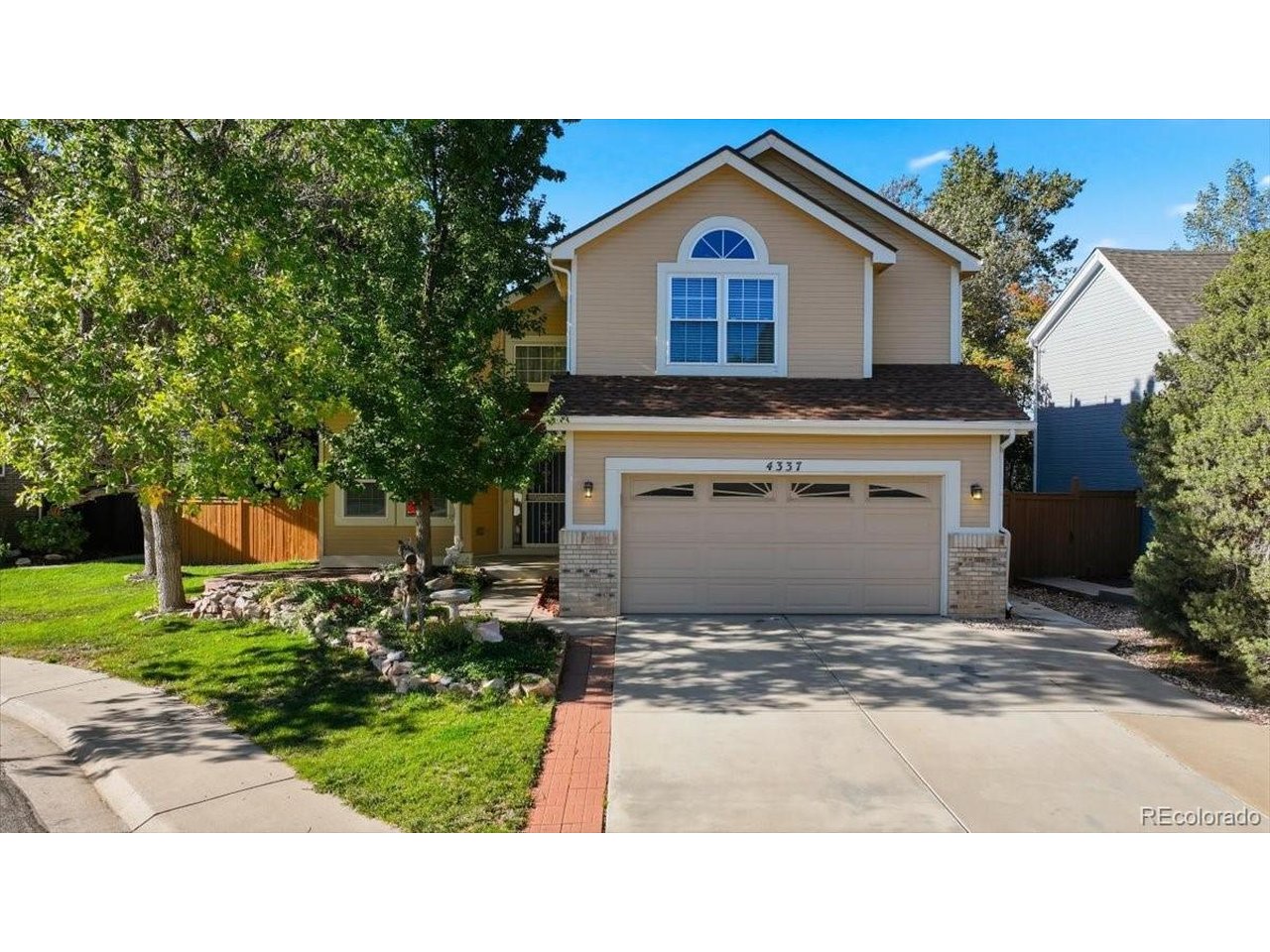4337 W Deertrail Ct — photo