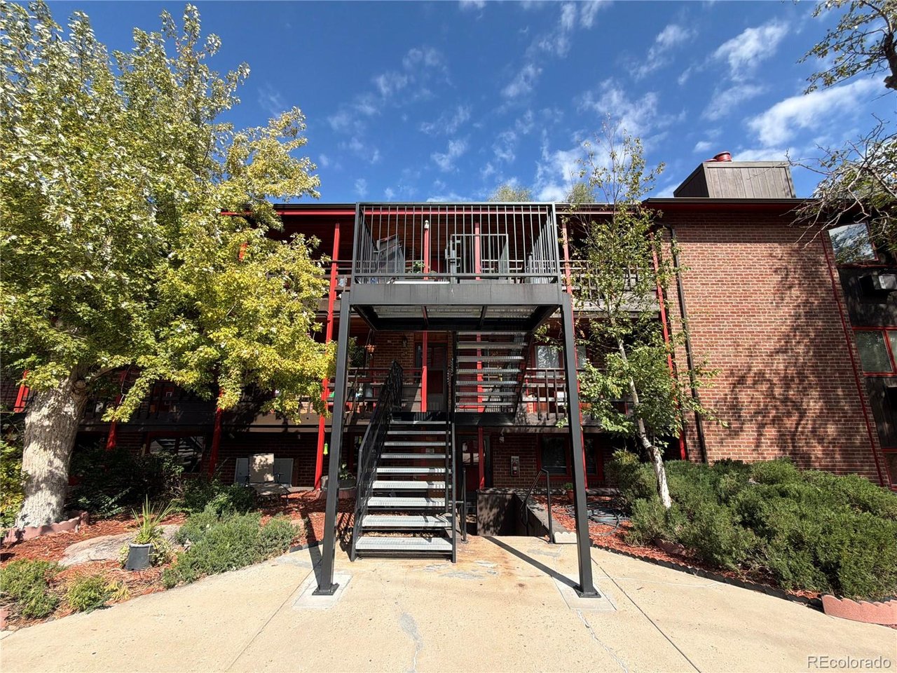 1370 Estes St Unit 305 — photo