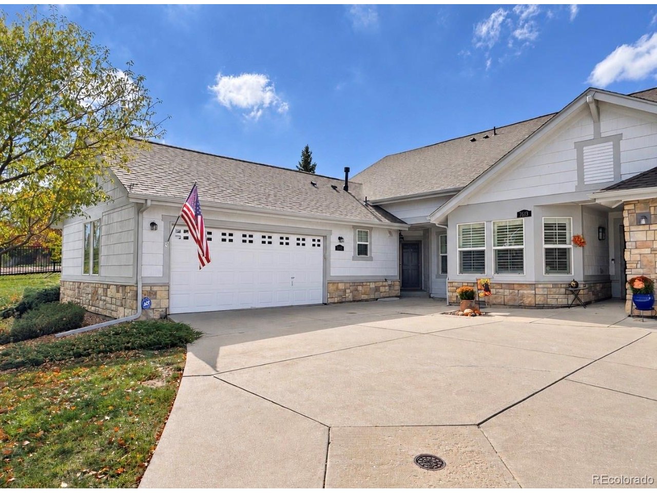 7615 S Addison Way — photo