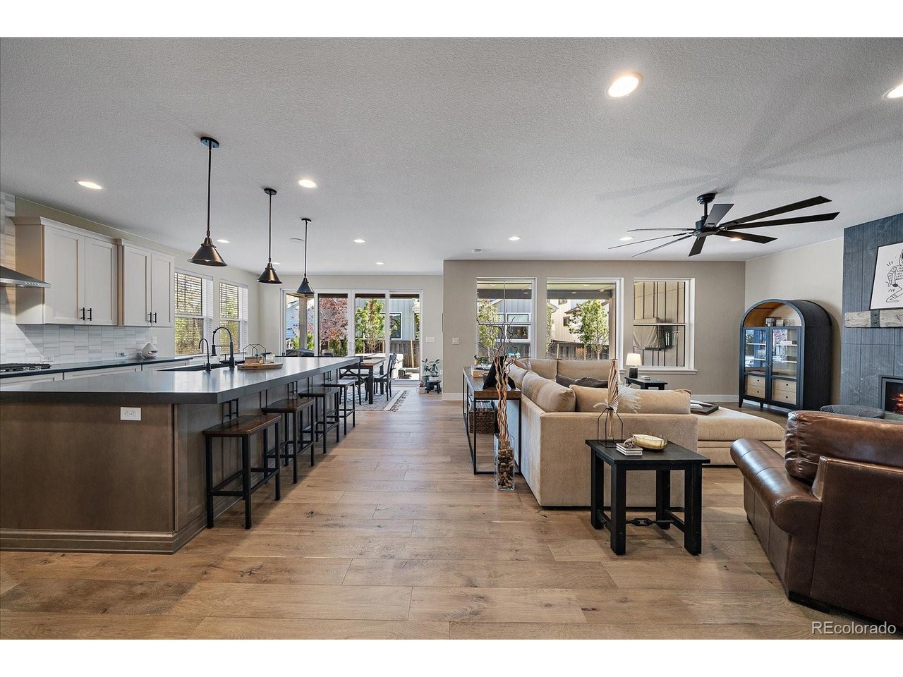 11212 Bright Sky Cir — photo