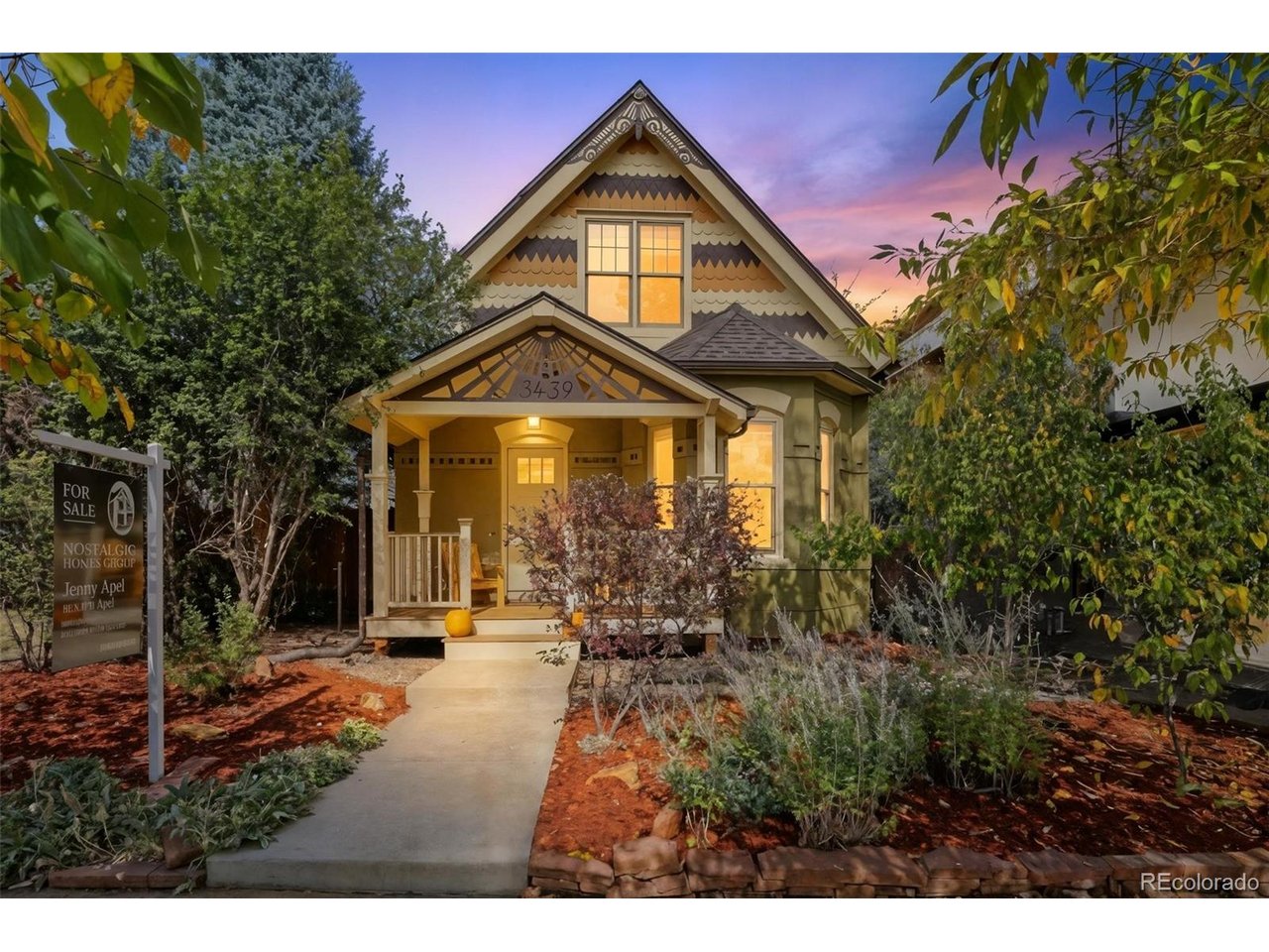 3439 W Moncrieff Pl — photo