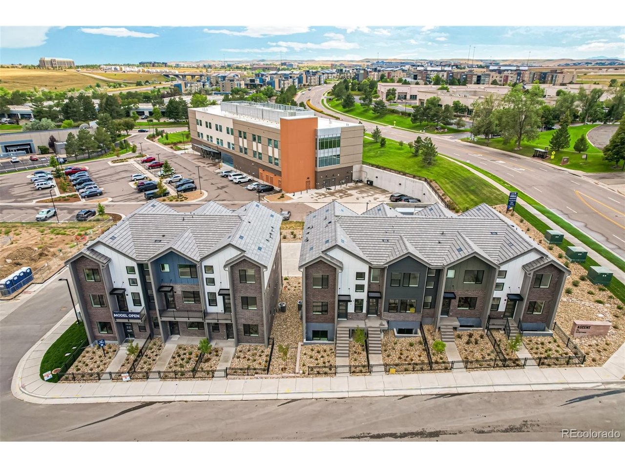 33 Ascent Trl — photo