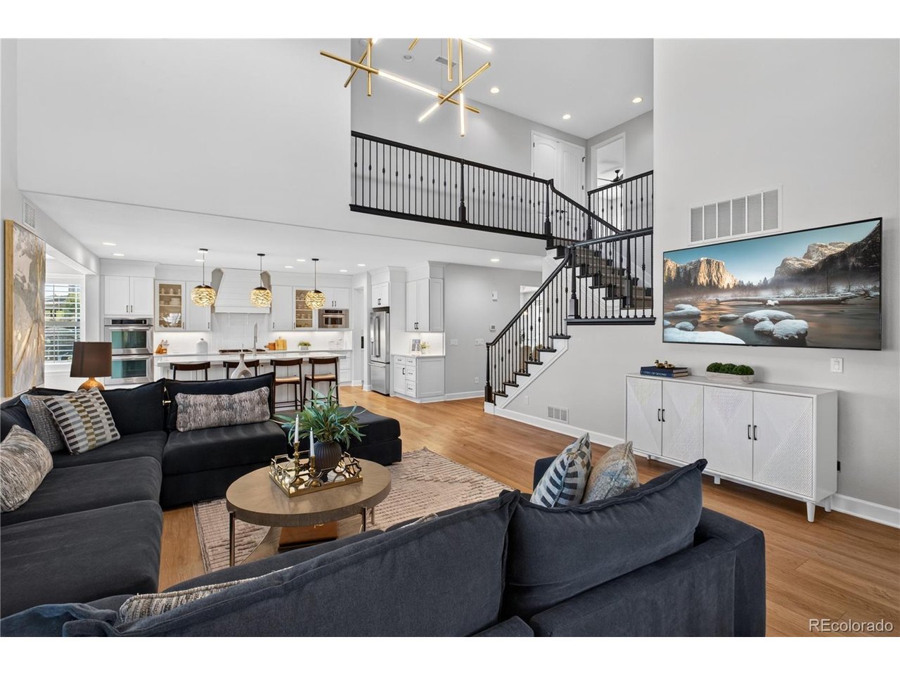 255 Maplehurst Pt, Highlands Ranch, CO 80126 — photo 2