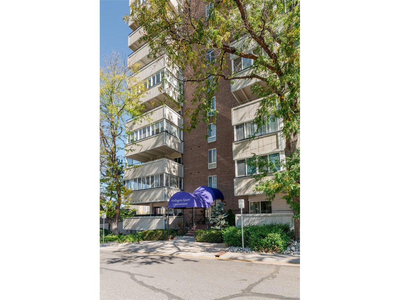 1888 S Jackson St Unit 802 — photo