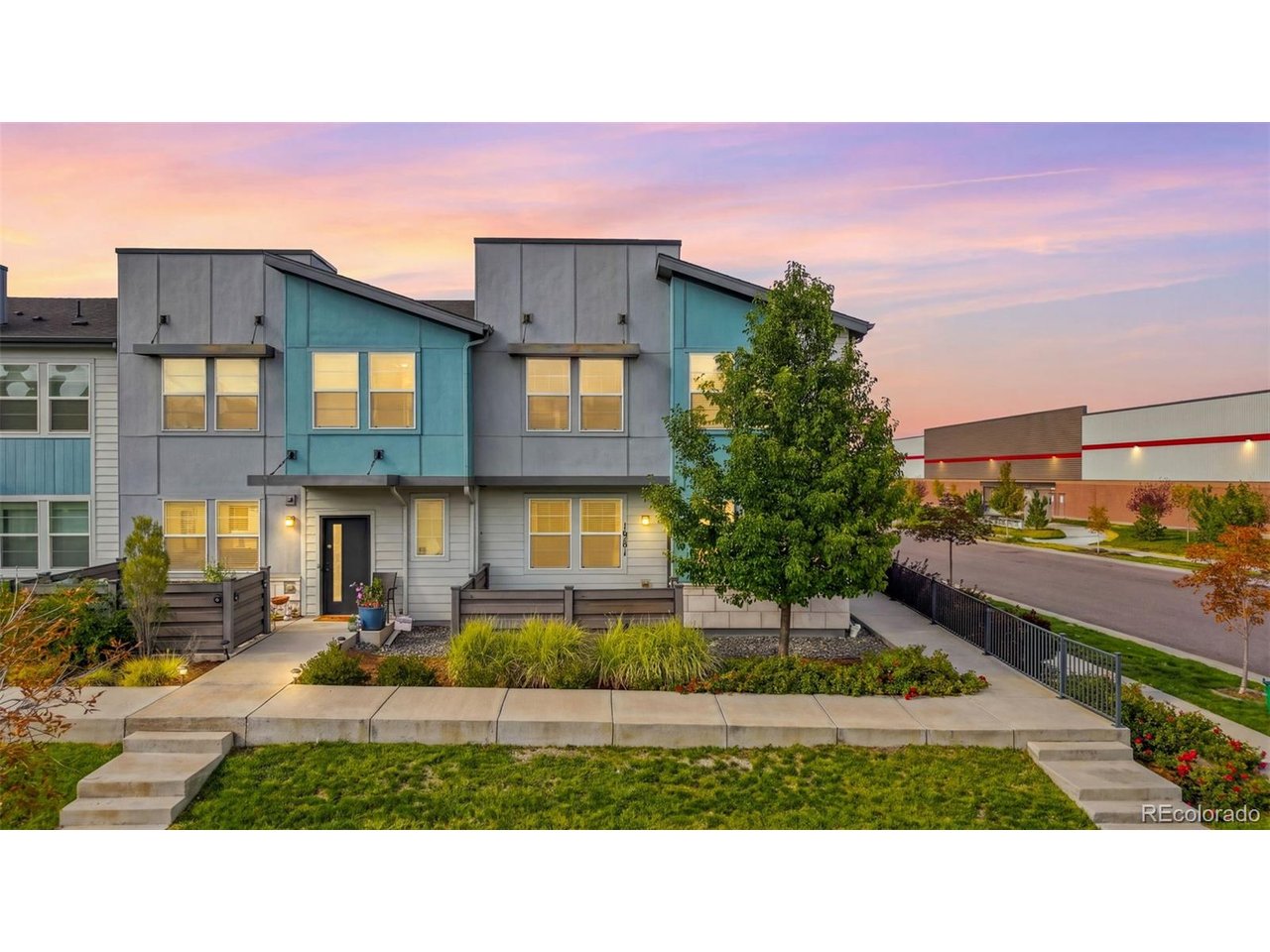 16291 Bolling Dr — photo