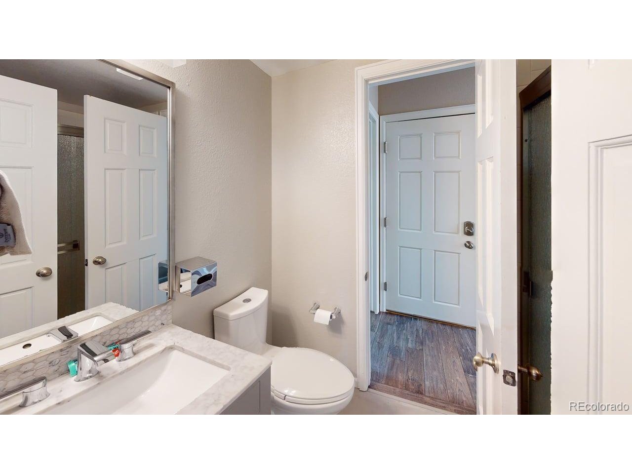 8958 Forrest Dr, Highlands Ranch, CO 80126 — photo 3