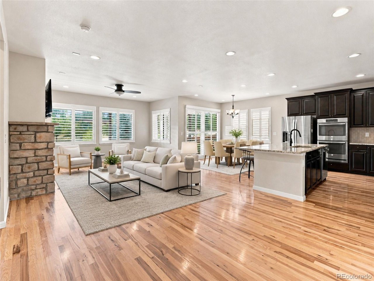 12242 Meadowlark Ln — photo