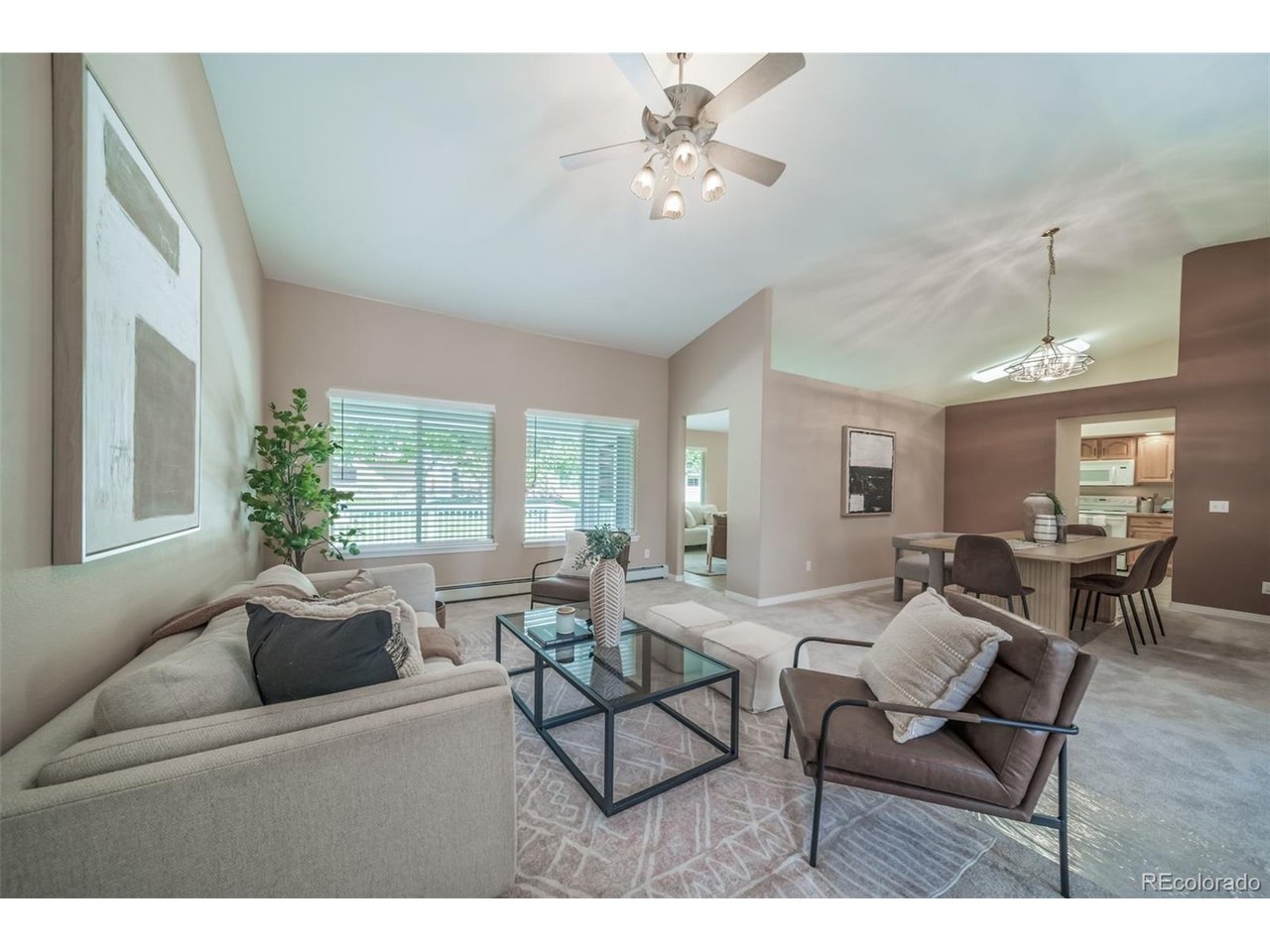 4384 Las Lunas Ct — photo