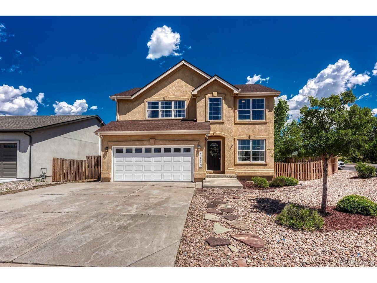 17240 Park Trail Dr — photo