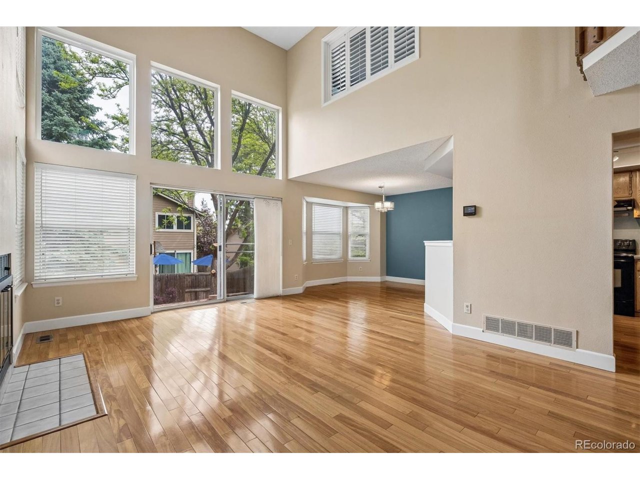 2049 E Phillips Ln, Centennial, CO 80122 — photo 3