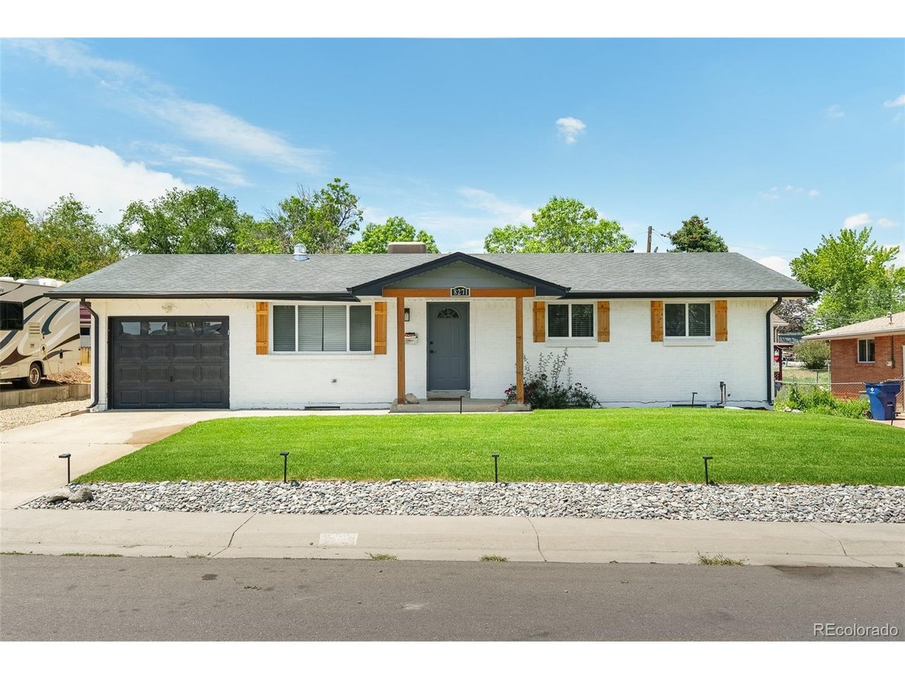 8271 Bluebell Way — photo
