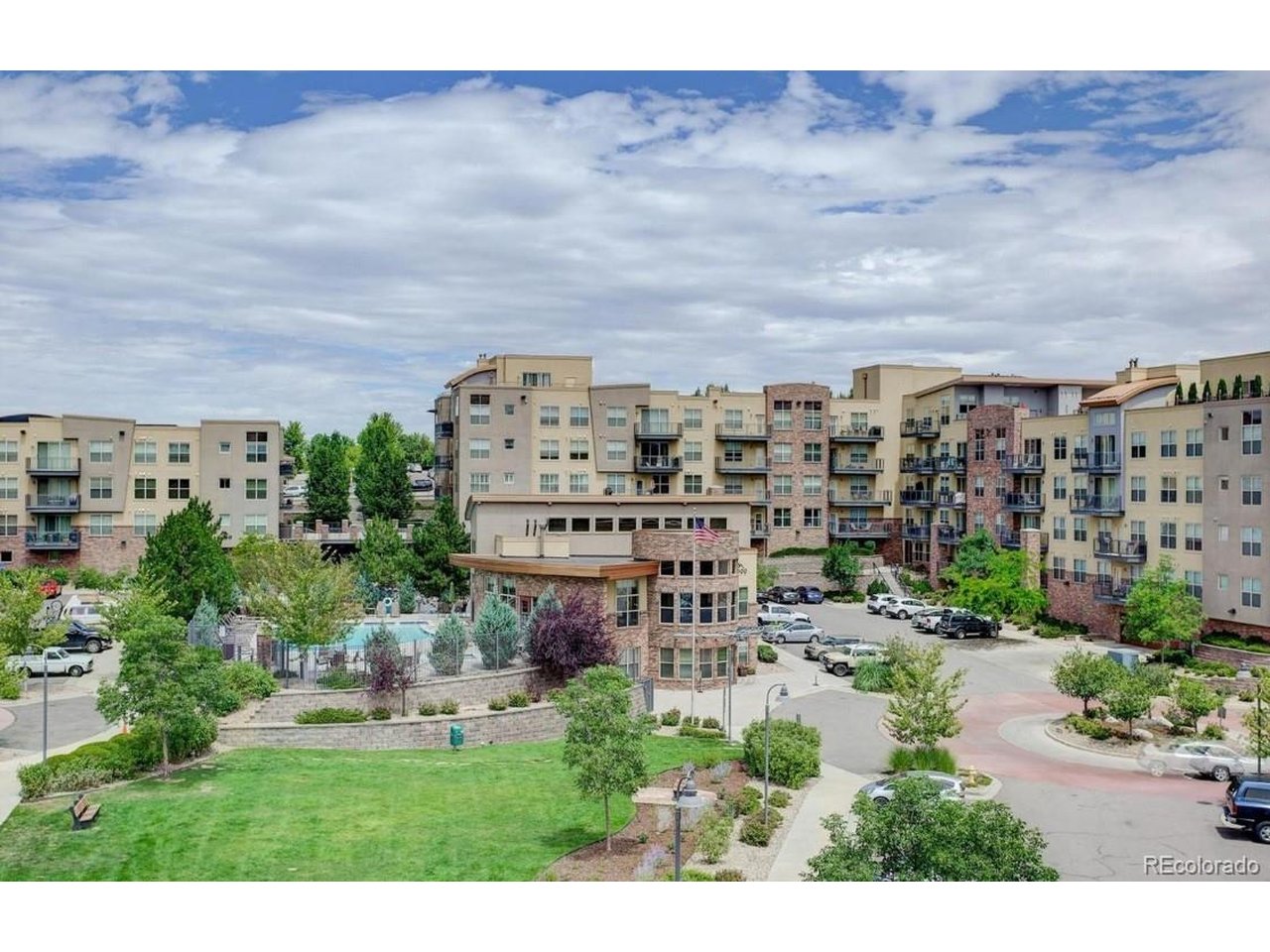 9019 E Panorama Cir Unit D207 — photo