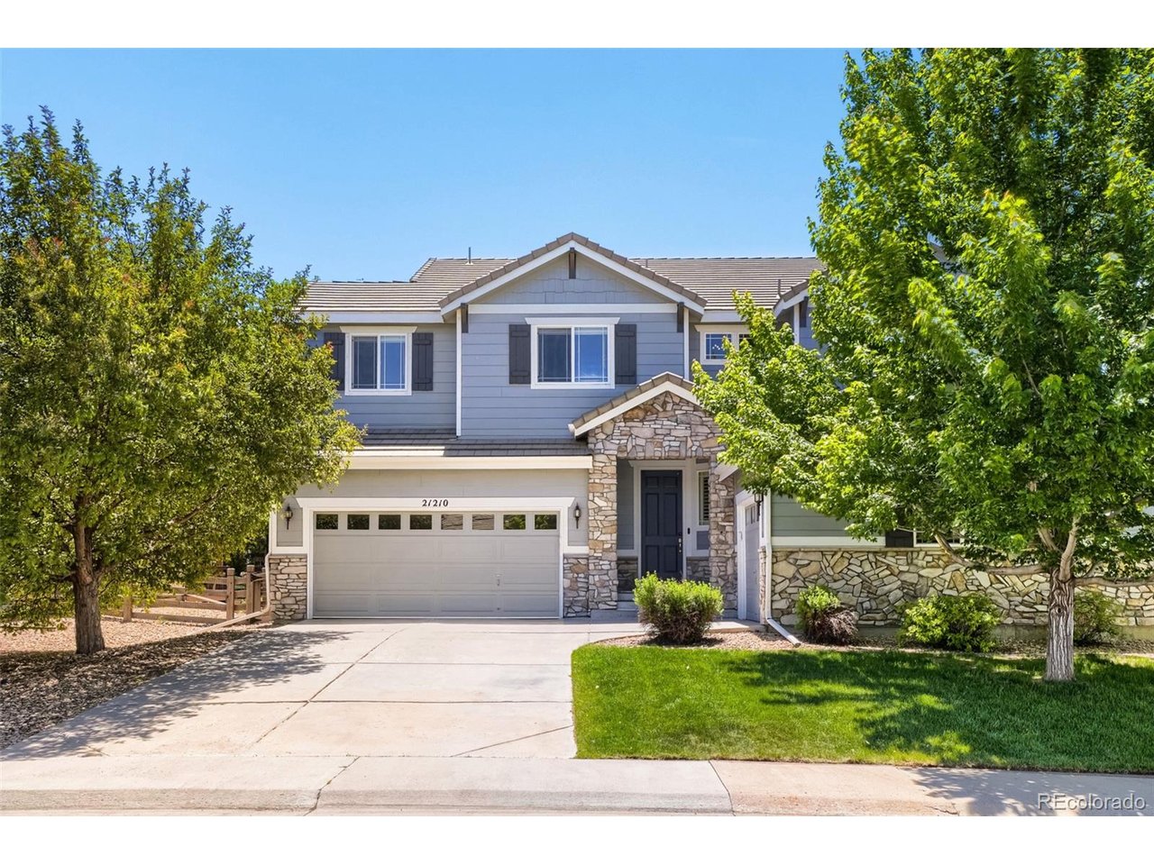 21210 E Bellewood Dr — photo