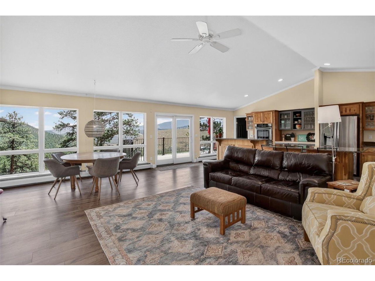 30236 Zurich Dr — photo