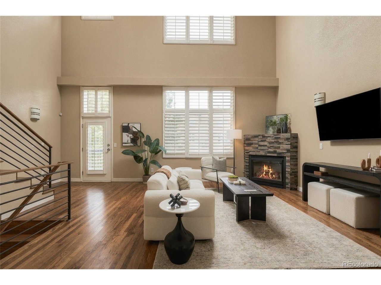 190 Roslyn St Unit 1308 — photo