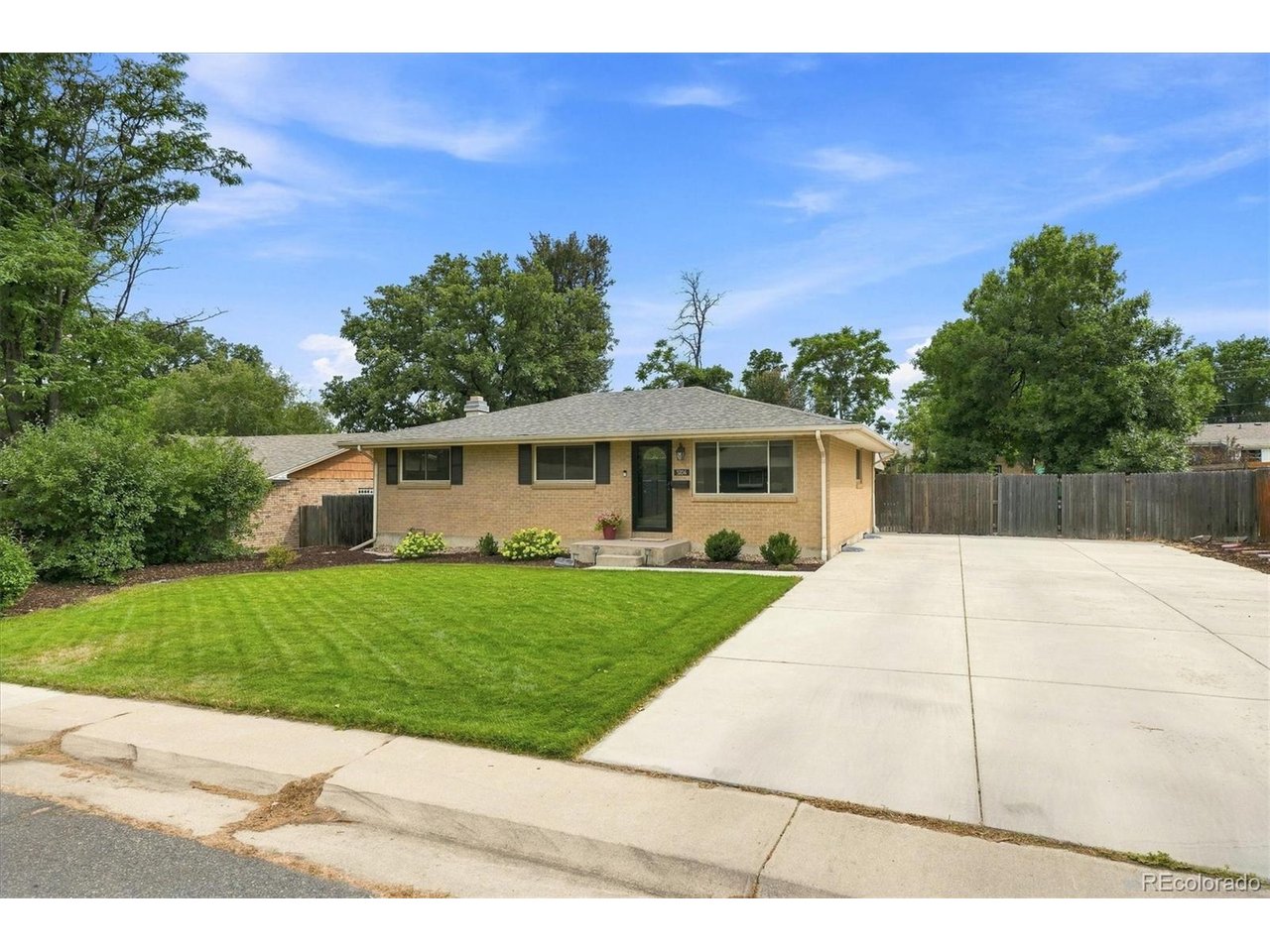 3104 W Pimlico Dr — photo