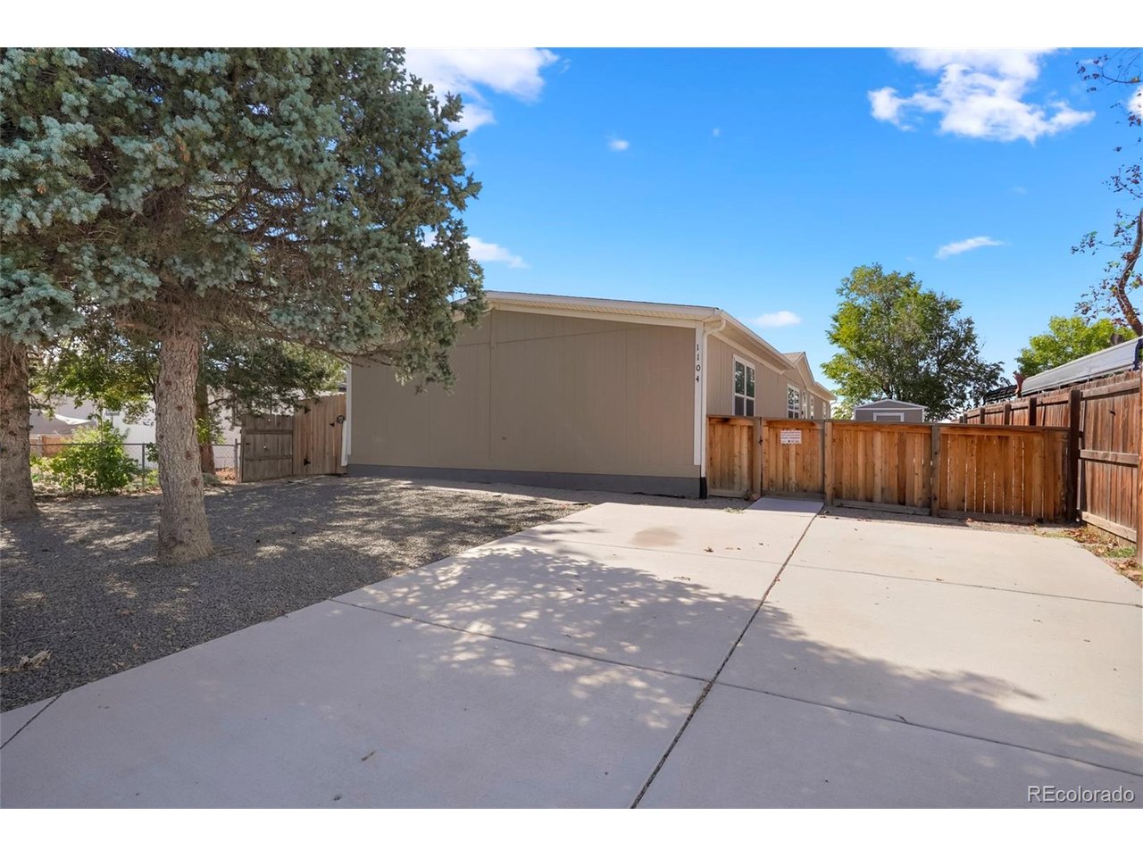 1104 MacDavidson Cir — photo