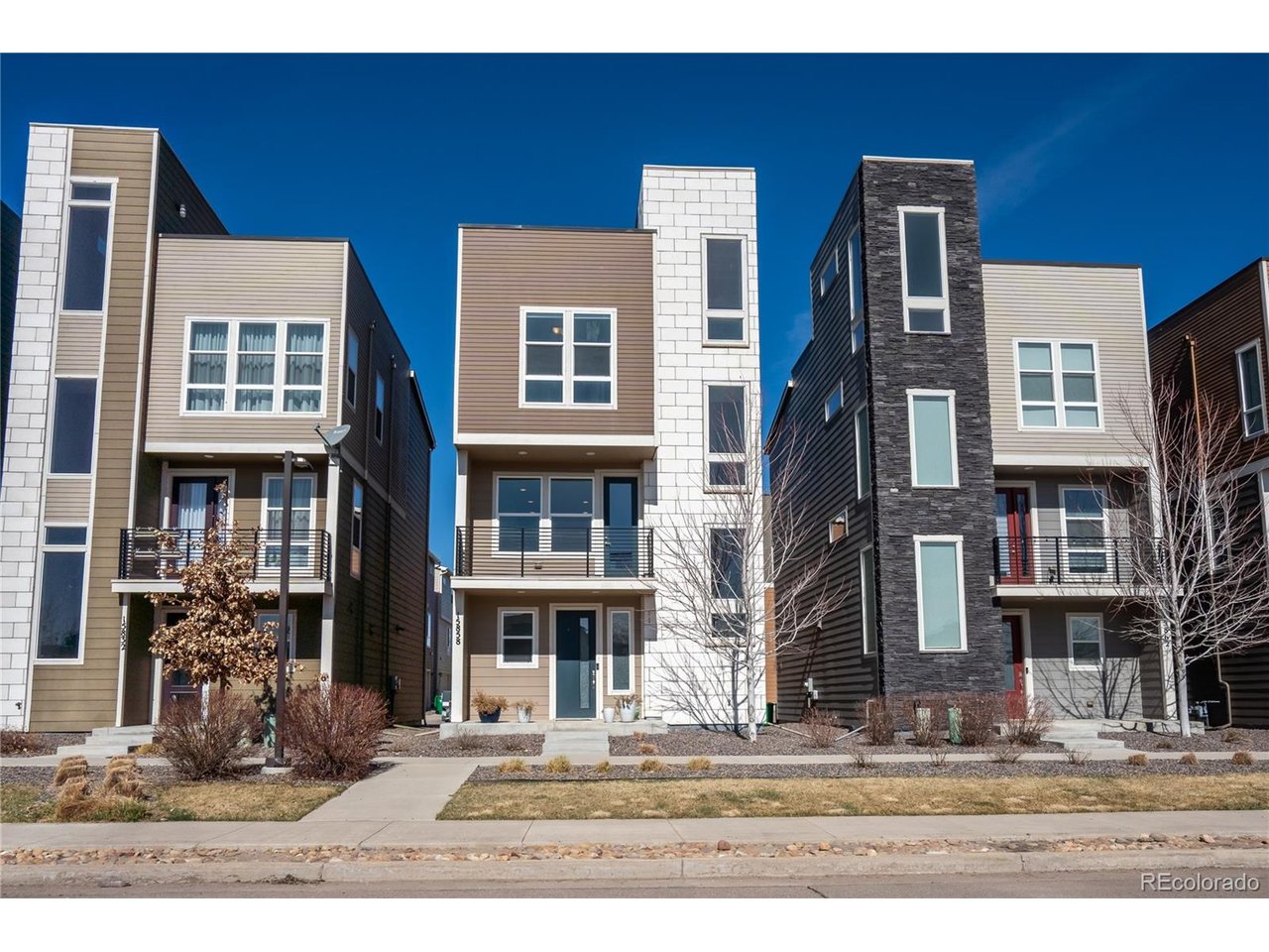 15858 E Broncos Pl — photo