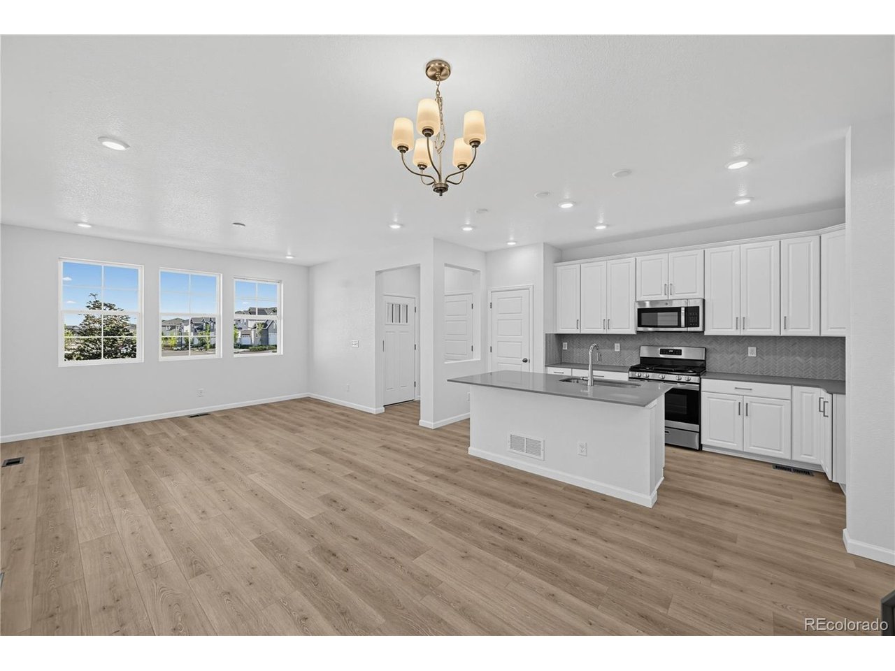 23732 E 33rd Pl, Aurora, CO 80019 — photo 2