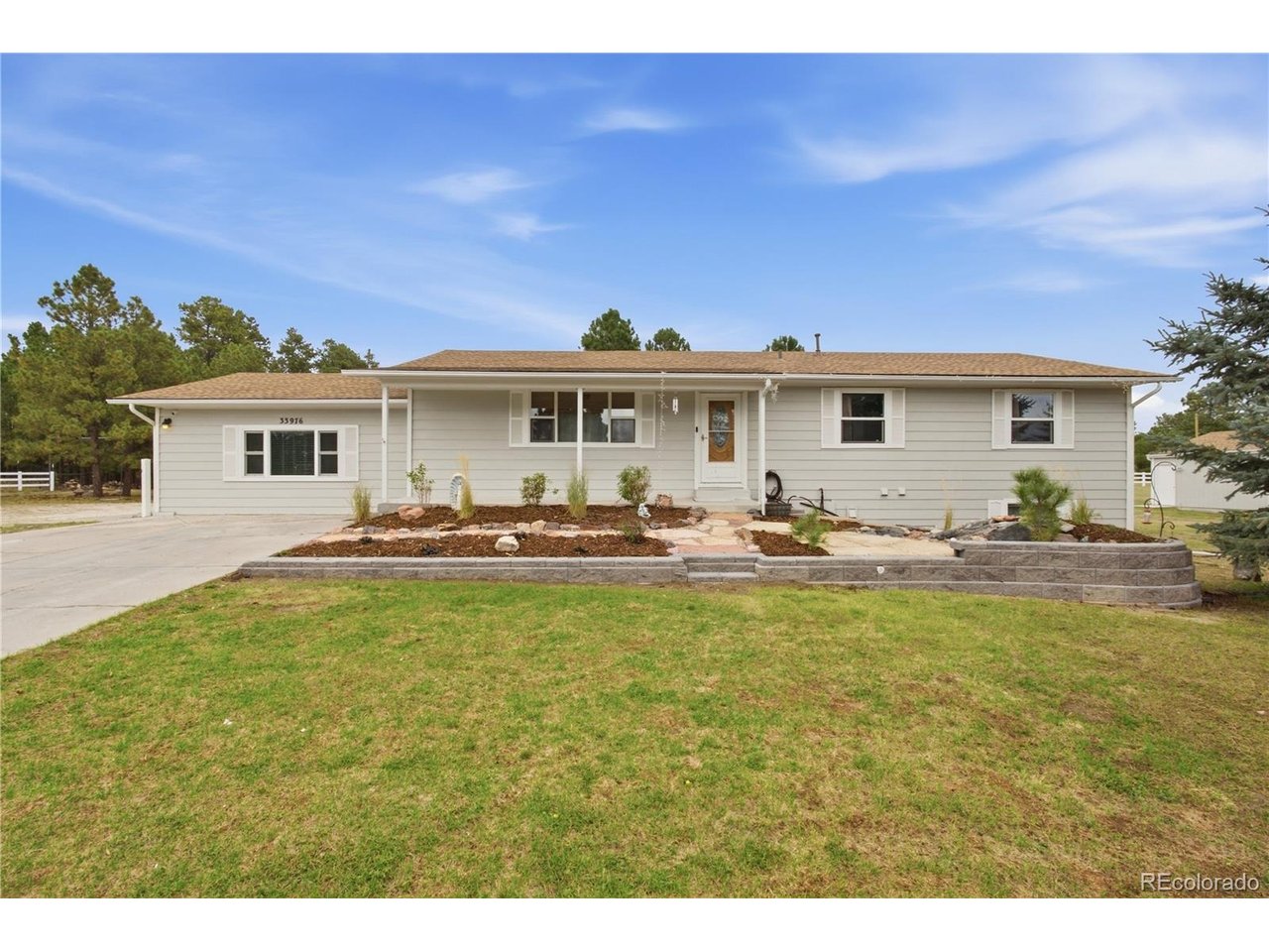 33976 Hummingbird Dr — photo