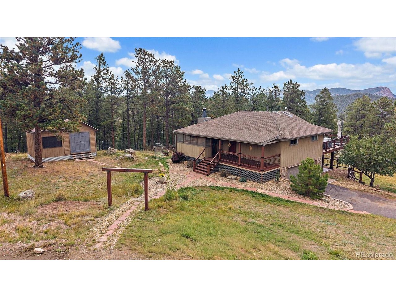 138 Fawn Dr — photo