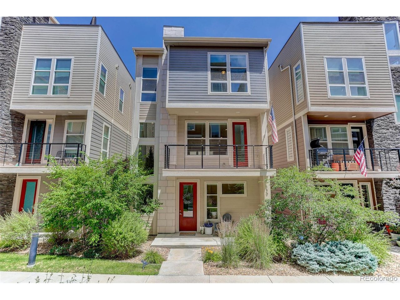 530 E Hinsdale Ave — photo