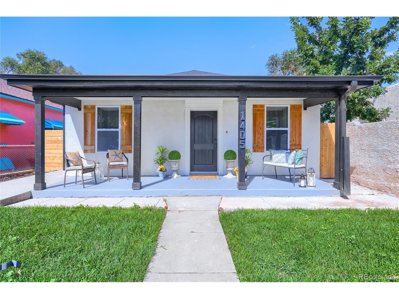 1405 E Orman Ave — photo