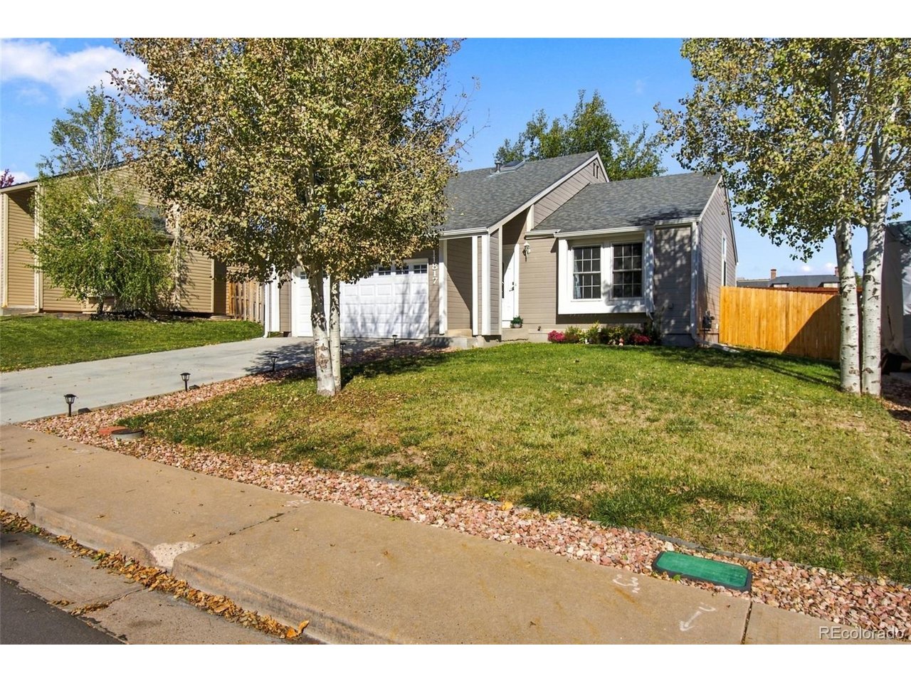 11817 W Bowles Cir — photo