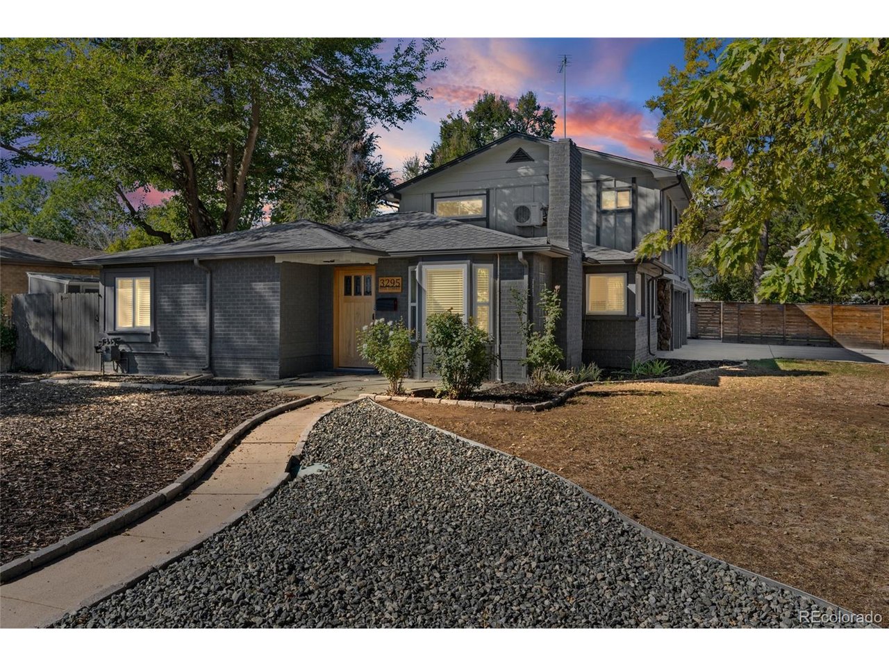 3295 Otis St — photo